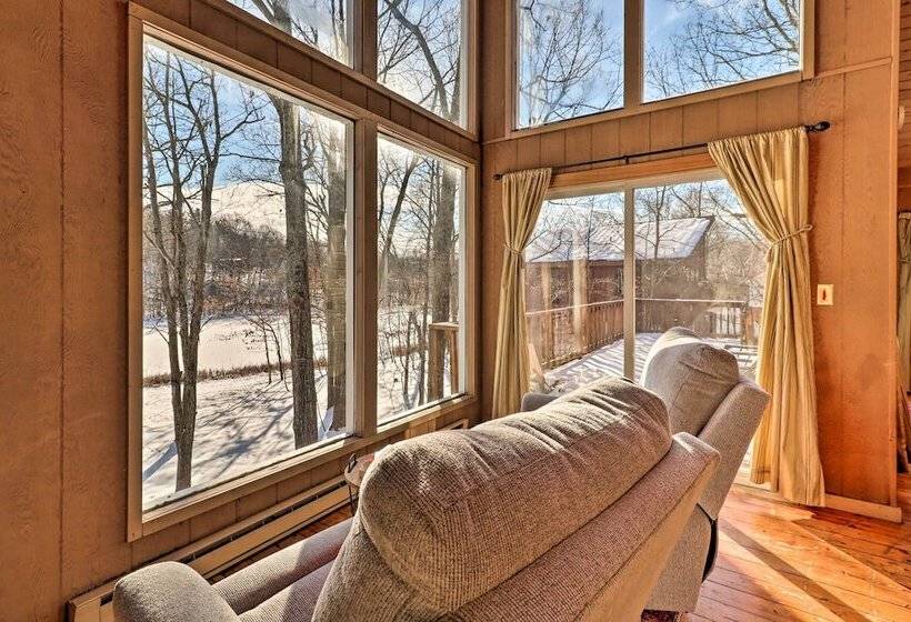 Fire Pit & Grill: Lakefront Poconos Cottage!