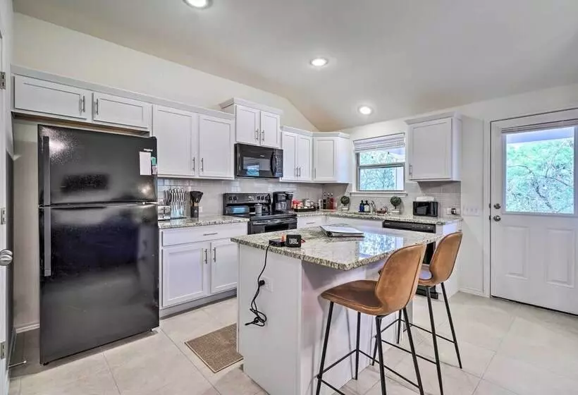 Modern Granite Shoals Retreat W/ Fire Pit!