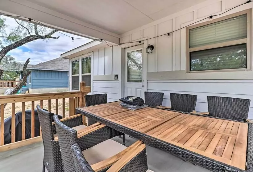 Modern Granite Shoals Retreat W/ Fire Pit!