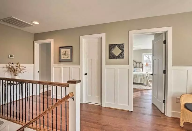 Morrisonville Manor W/ Fire Pit & Hot Tub!