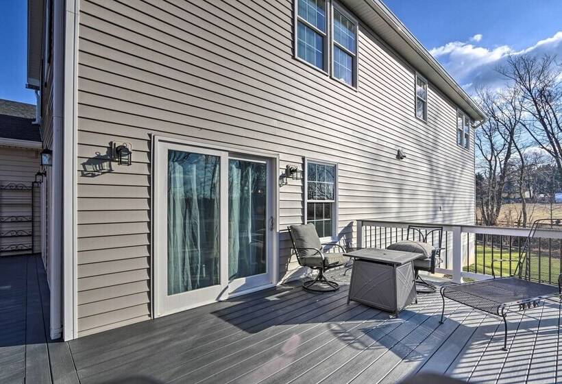 Morrisonville Manor W/ Fire Pit & Hot Tub!