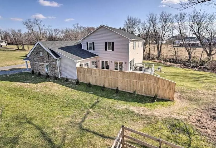 Morrisonville Manor W/ Fire Pit & Hot Tub!