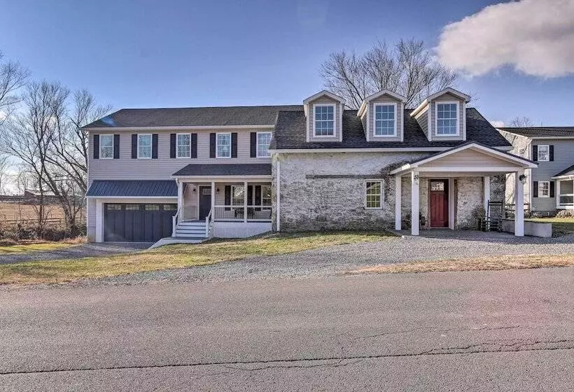 Morrisonville Manor W/ Fire Pit & Hot Tub!