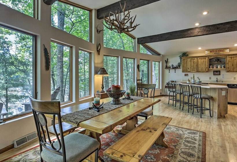 Northwoods Cabin W/ Lake Access & Boat Dock