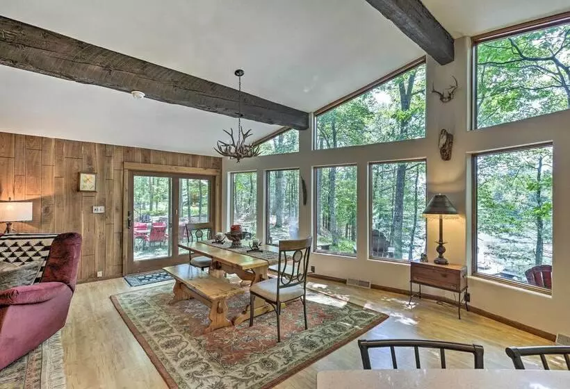 Northwoods Cabin W/ Lake Access & Boat Dock