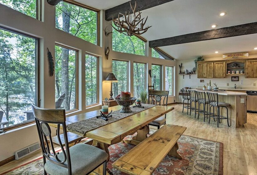 Northwoods Cabin W/ Lake Access & Boat Dock