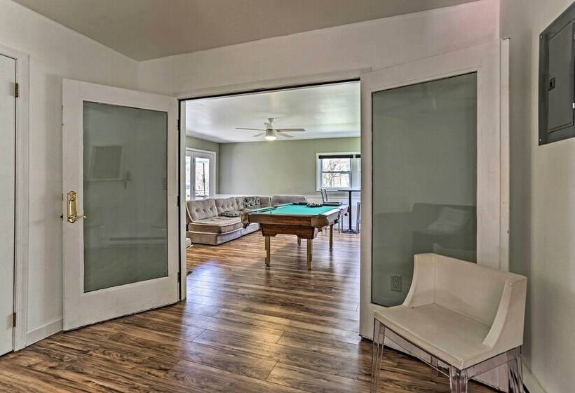 Peaceful Long Pond Home W/ Private Hot Tub!