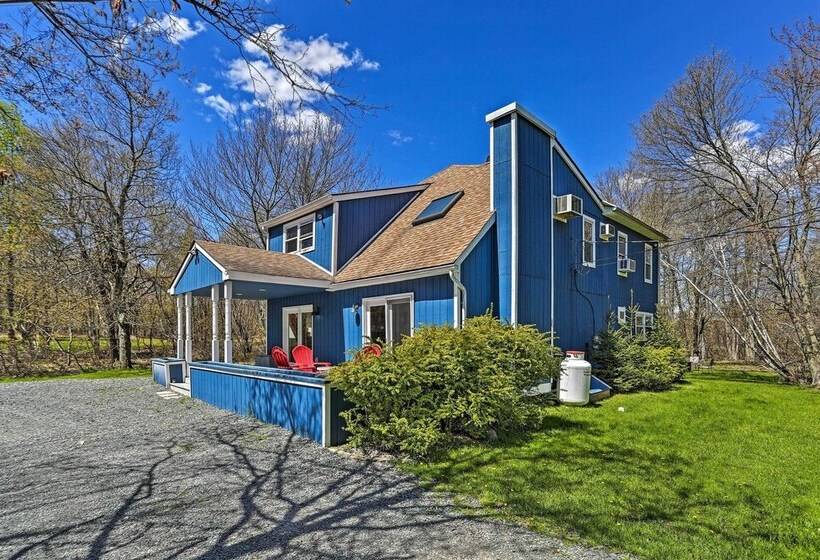 Peaceful Long Pond Home W/ Private Hot Tub!