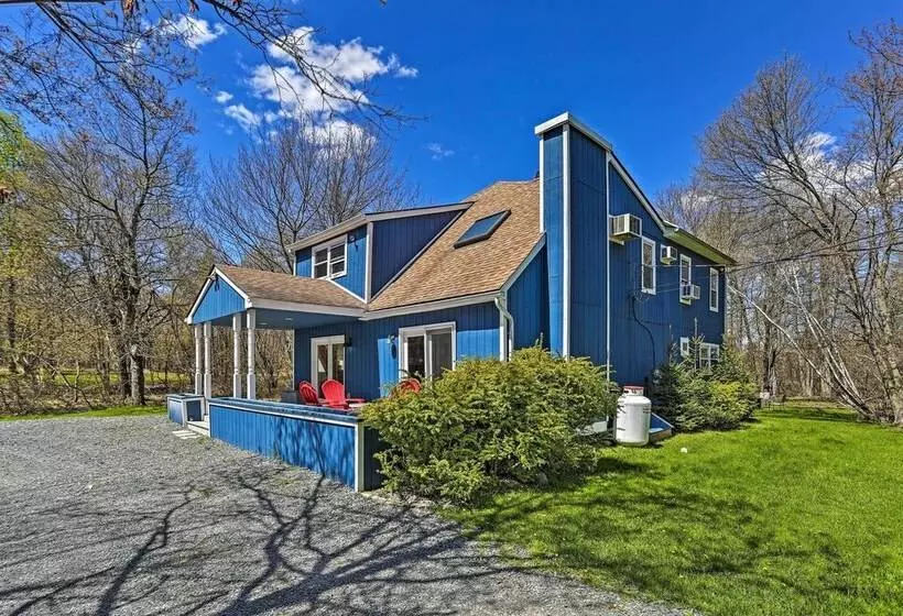 Peaceful Long Pond Home W/ Private Hot Tub!