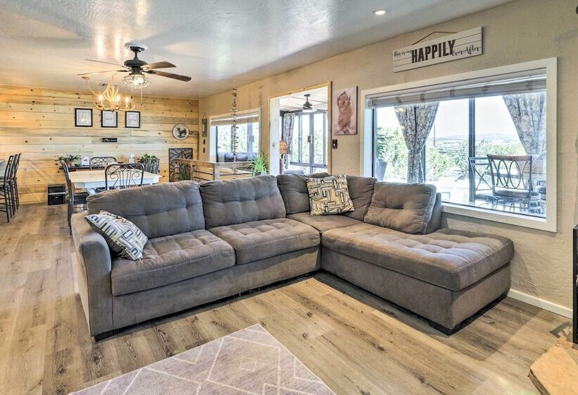 Hot Tub & Fire Pit: Pet Friendly Home In Payson