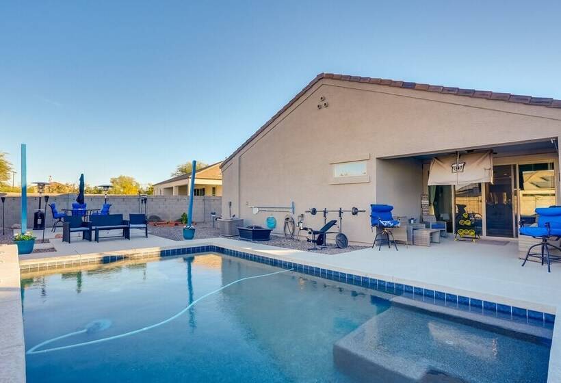 Phoenix Area Vacation Home W/ Private Pool!