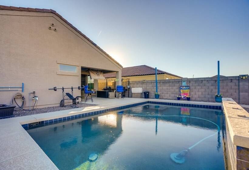 Phoenix Area Vacation Home W/ Private Pool!