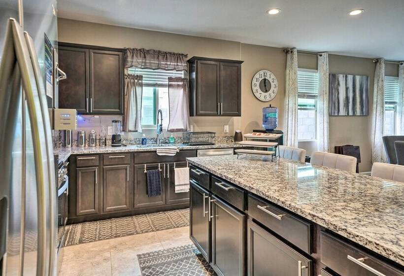 Phoenix Area Vacation Home W/ Private Pool!