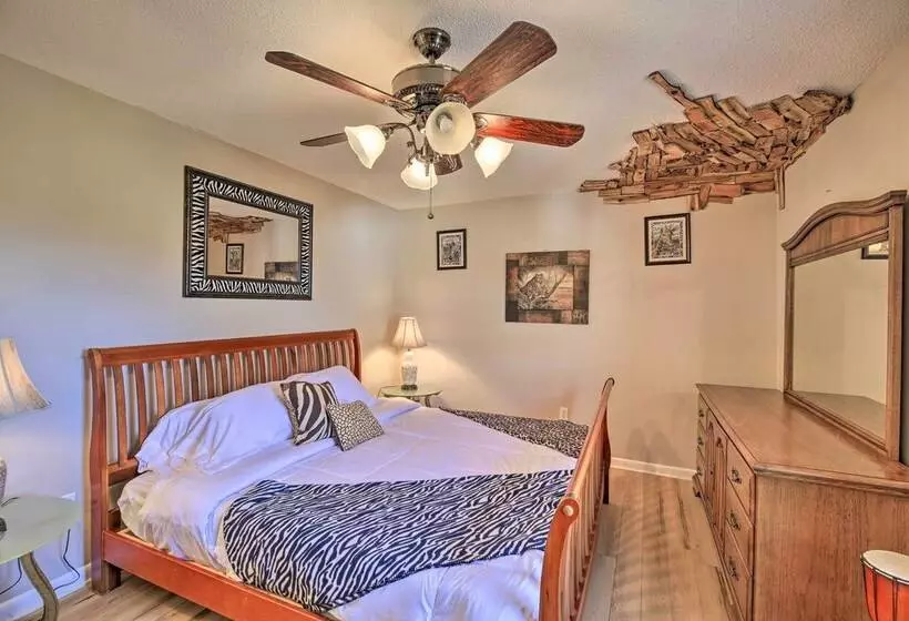 Pet Friendly Home W/ Grill & Farm In Meadowview!