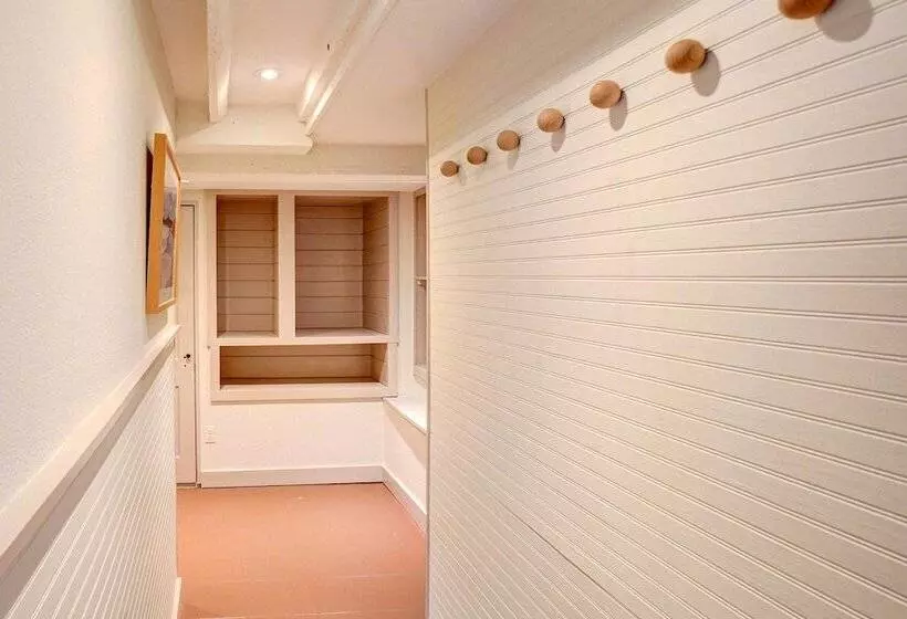 Historic Saugerties Home W/ Deck: River Views!