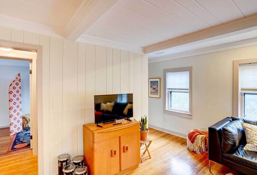 Historic Saugerties Home W/ Deck: River Views!