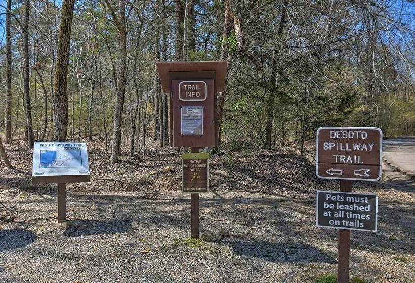 Furnished Deck W/ Views: Hot Springs Cottage