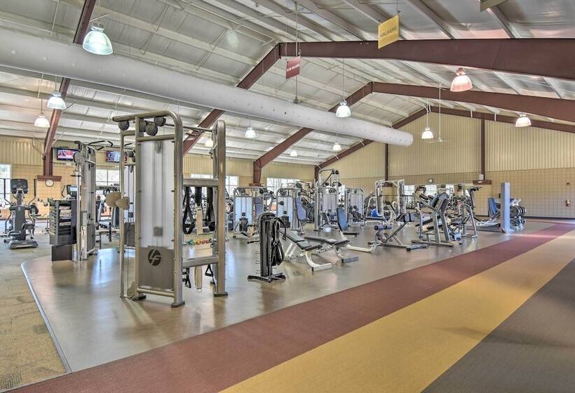 Furnished Deck W/ Views: Hot Springs Cottage