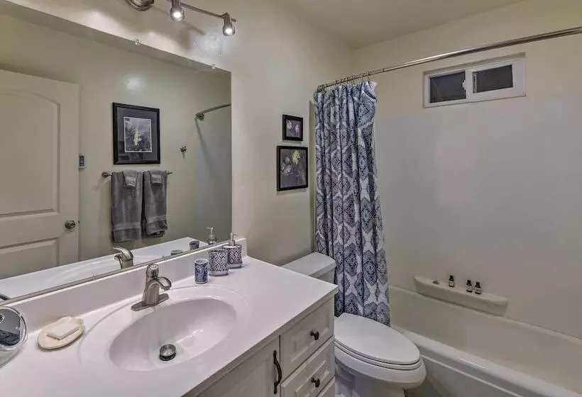 Peaceful Cottage W/ Grill & Yard In Grass Valley!