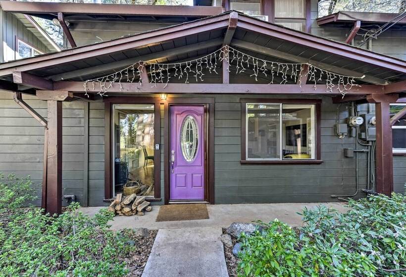 Peaceful Cottage W/ Grill & Yard In Grass Valley!