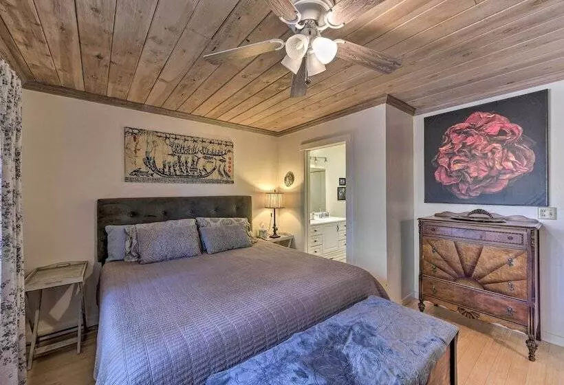 Peaceful Cottage W/ Grill & Yard In Grass Valley!