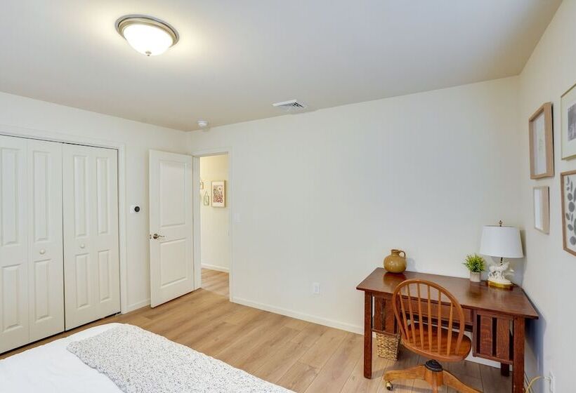 Sleepy Hollow Lake Home W/ Deck, Pool Access!