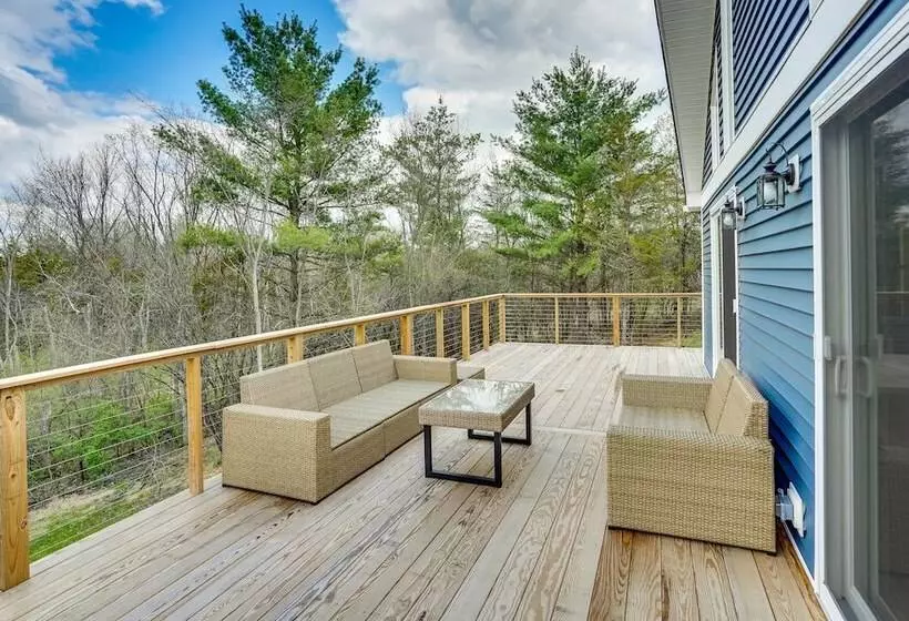 Sleepy Hollow Lake Home W/ Deck, Pool Access!
