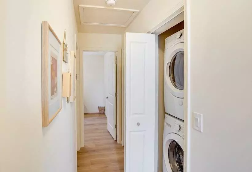 Sleepy Hollow Lake Home W/ Deck, Pool Access!