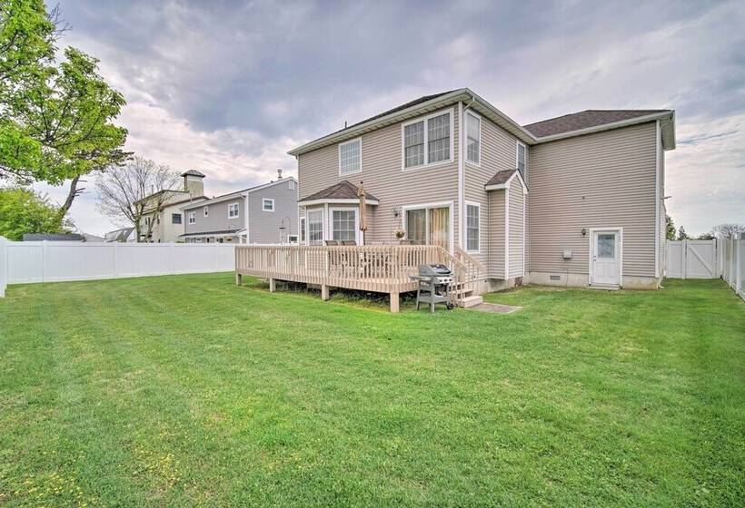 Spacious Brigantine Home ~ 1 Block To Beach!