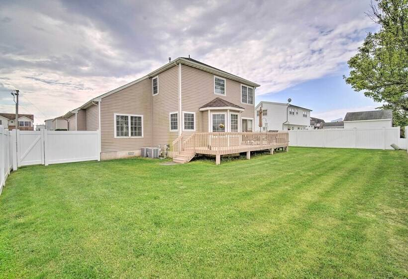 Spacious Brigantine Home ~ 1 Block To Beach!