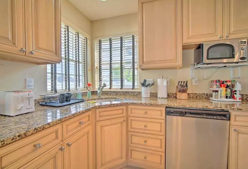 Spacious Brigantine Home ~ 1 Block To Beach!