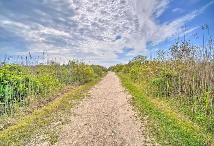 Spacious Brigantine Home ~ 1 Block To Beach!