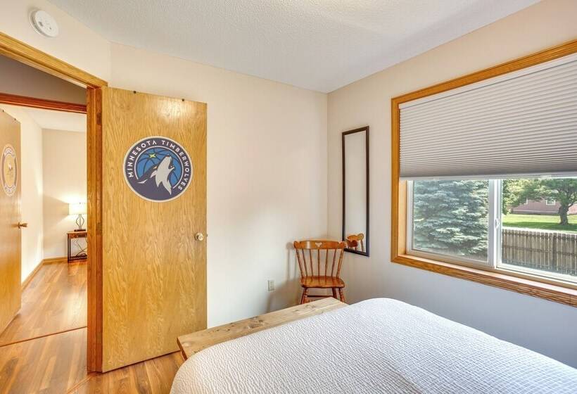 Sporty Blaine Home W/ Games ~ 2 Mi To Super Rink!