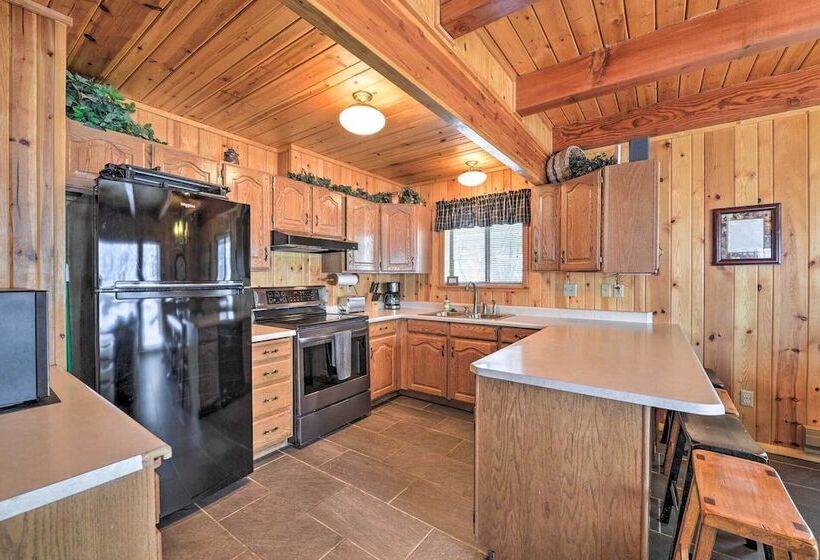 Star Valley Ranch Cabin Getaway: Hot Tub!