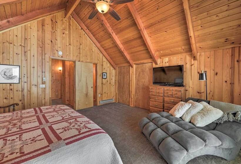 Star Valley Ranch Cabin Getaway: Hot Tub!