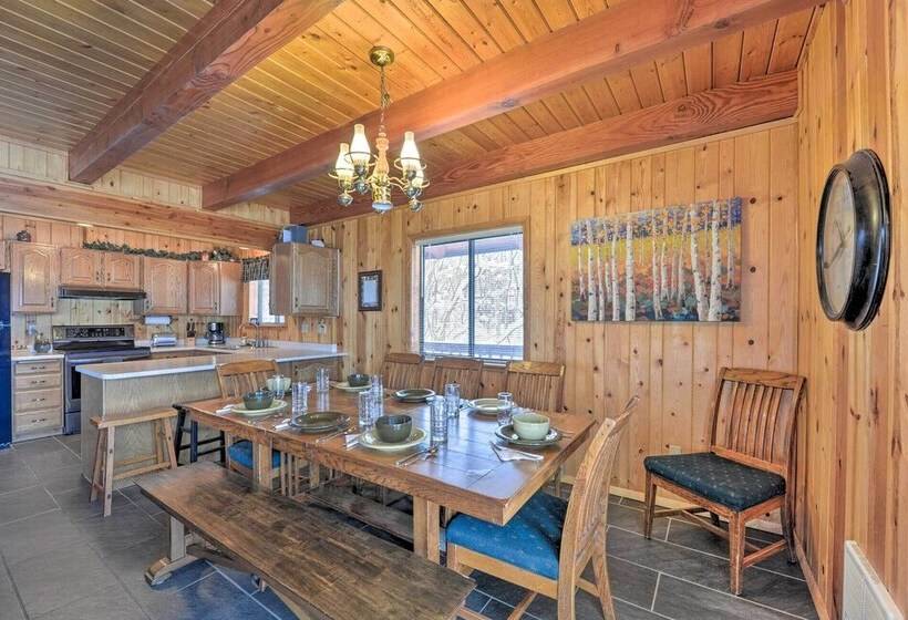 Star Valley Ranch Cabin Getaway: Hot Tub!