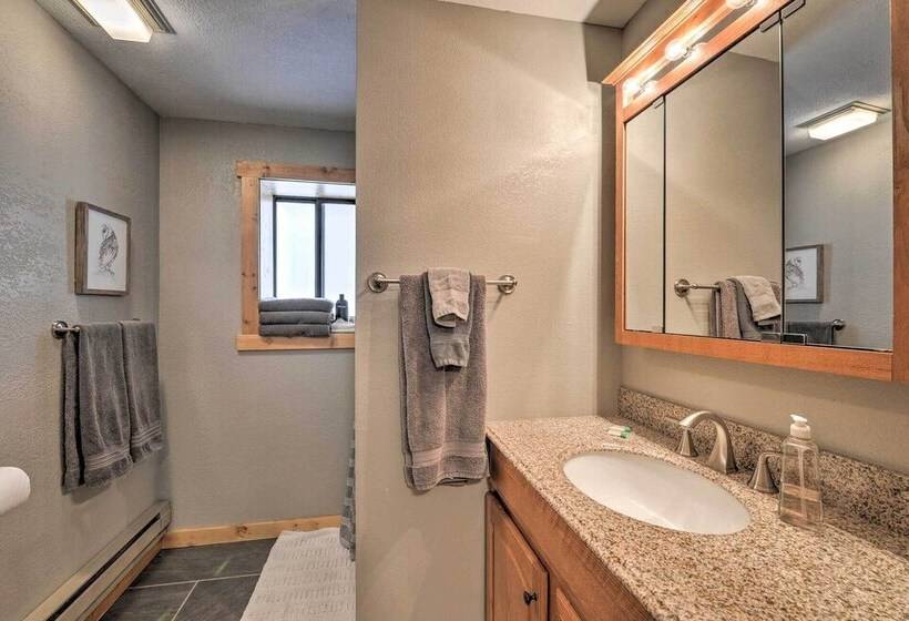 Star Valley Ranch Cabin Getaway: Hot Tub!