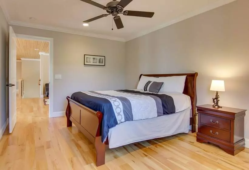 Stunning Nebo Lake House W/ Deck & Views!