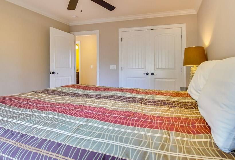 Stunning Nebo Lake House W/ Deck & Views!