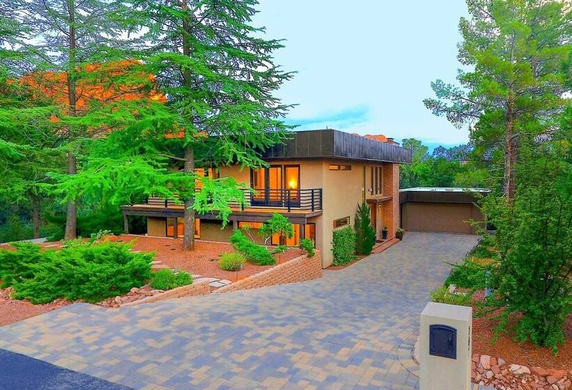 Stunning Sedona Home W/ Red Rock Views & Fire Pit!