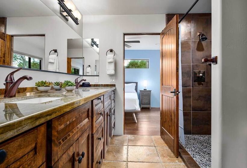 Stunning Sedona Home W/ Red Rock Views & Fire Pit!