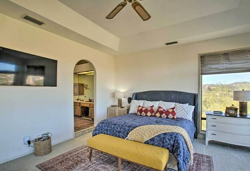 Upscale Fountain Hills Home W/ Outdoor Oasis!