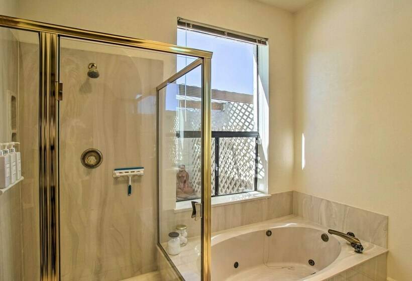 Upscale Fountain Hills Home W/ Outdoor Oasis!