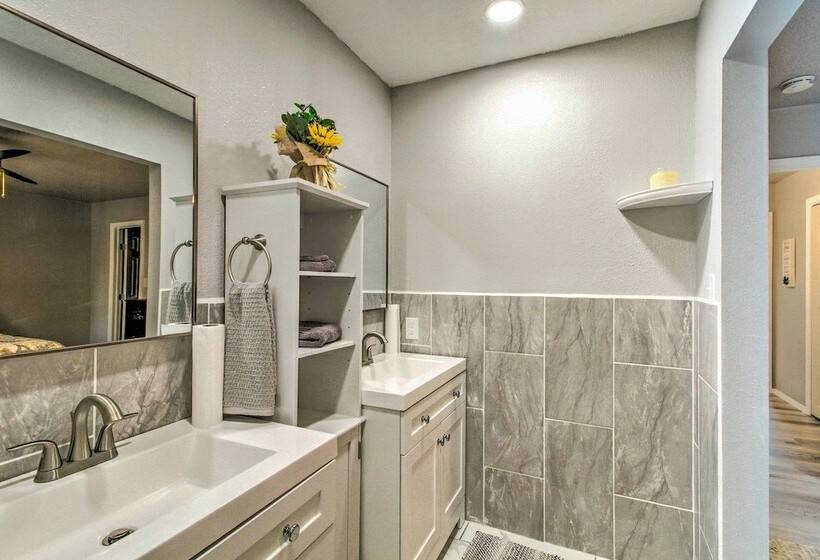 Albuquerque Home: Close To Hiking & Old Town!