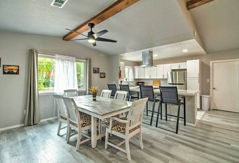 Albuquerque Home: Close To Hiking & Old Town!