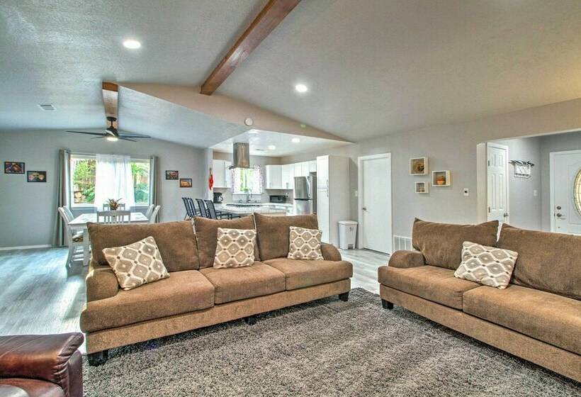 Albuquerque Home: Close To Hiking & Old Town!