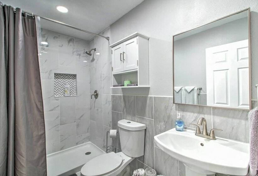 Albuquerque Home: Close To Hiking & Old Town!