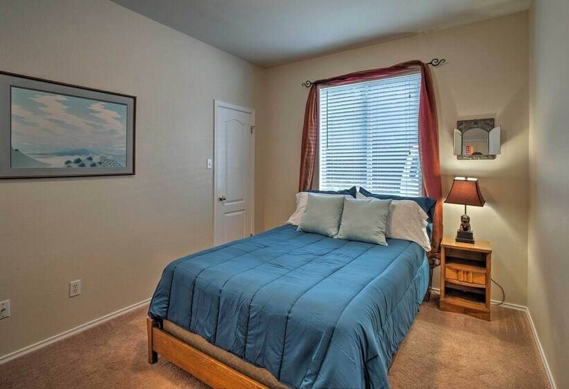 Austin Home W/ 2 Furnished Decks & Lake Views