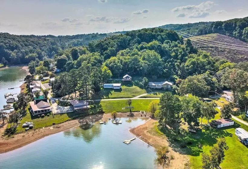 Bean Station Cottage: Unobstructed Lake Views