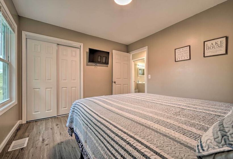 Bean Station Cottage: Unobstructed Lake Views